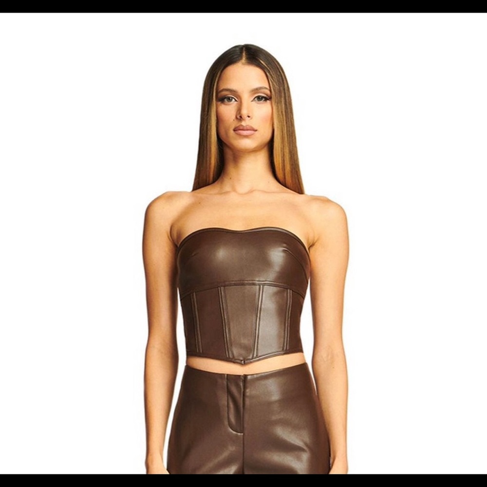 Iamgia Vena Top in Brown